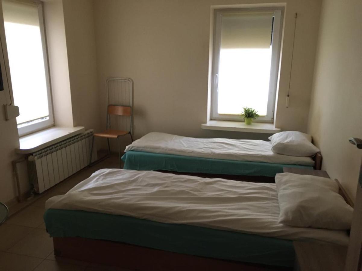 Noclegi Pracownicze Zielonka  Esterno foto