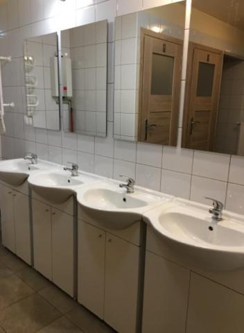 Noclegi Pracownicze Zielonka  Esterno foto